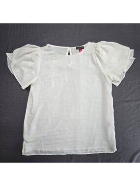 Vince Camuto XS Blouse White Ruffled Short Sleeve Lightweight Flutter Sleeve